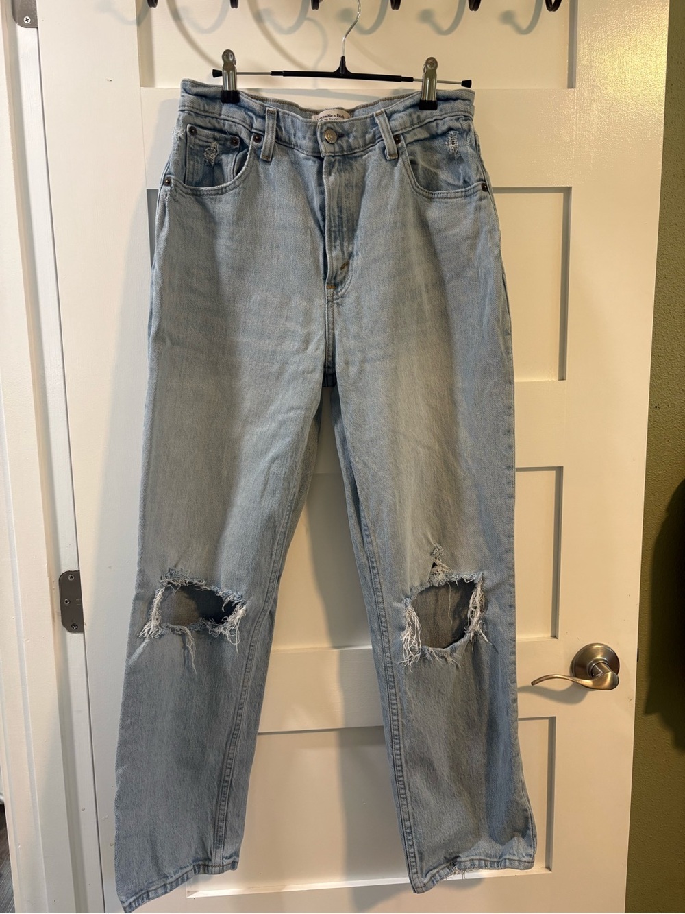 Abercrombie the 90s straight ultra high rise Light Blue Distressed Women’s Jeans